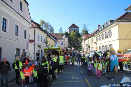 Tudi otroci kamniških šol in vrtcev so bili danes trajnostno povezavi  (81)